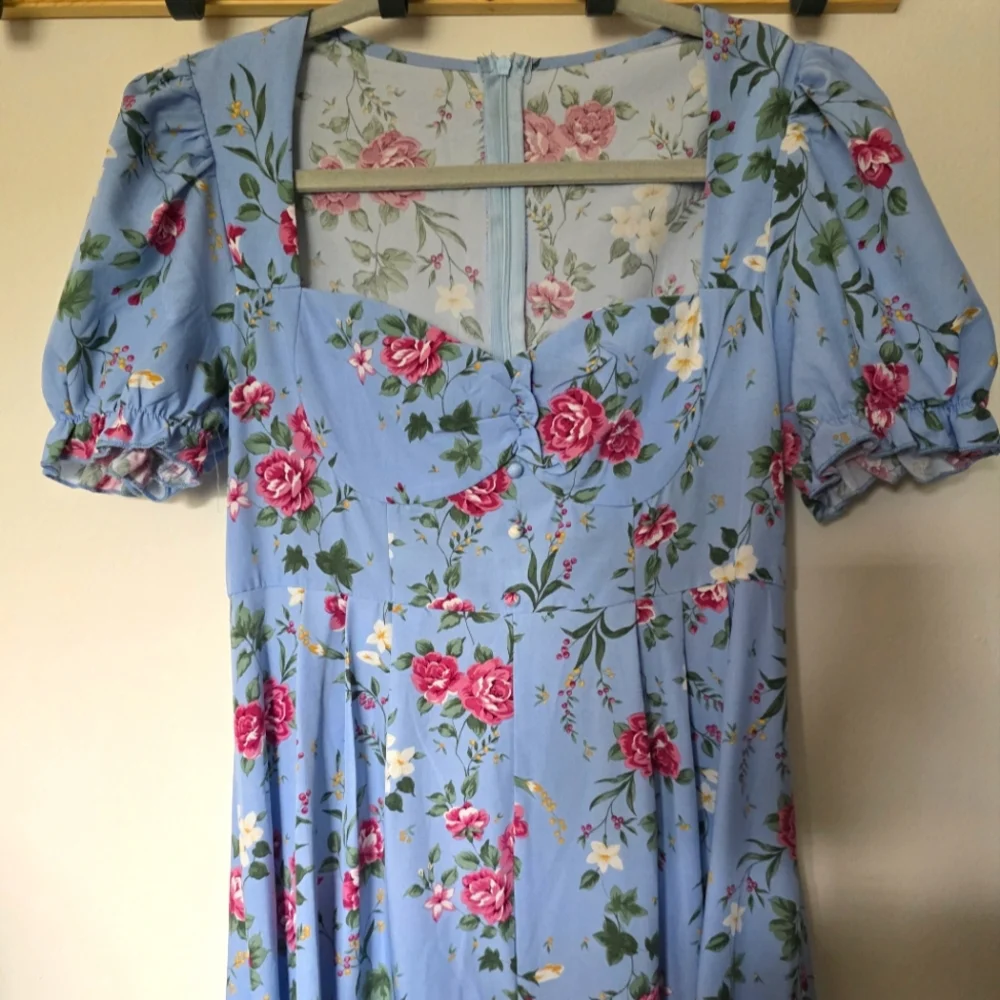 SHEIN Unity Light Blue Floral Midi Dress Puff Sleeve Off Center‎ Slit Sz Medium - Picture 3 of 7